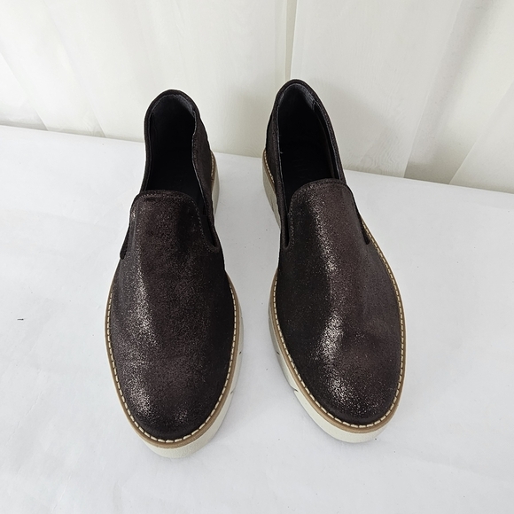 The FLEXX Women's Brown Shimmer Slip-On Sneaker Shoe Size 8 - Picture 6 of 11